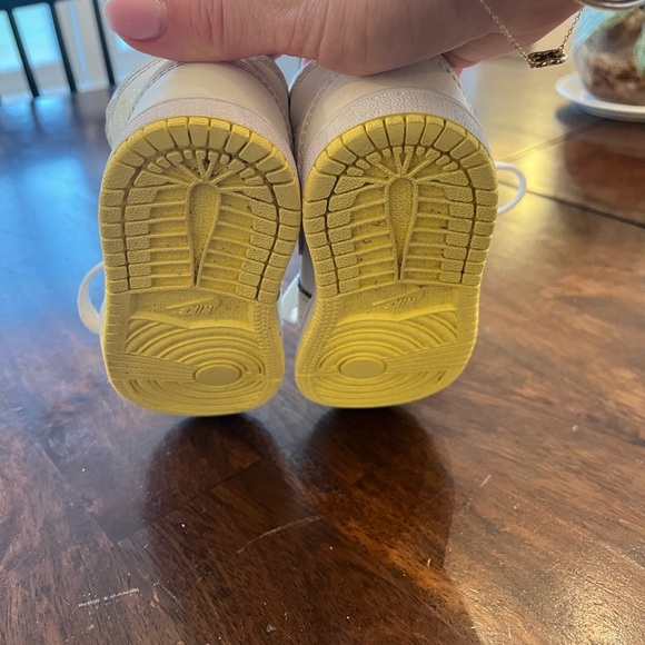 Kids White High-Top Sneakers - Picture 3 of 3